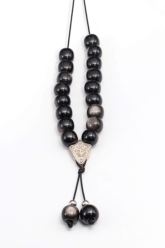 K1235 ΚΟΜΠΟΛΟΓΙΑ ΜΕ ΗΜΙΠΟΛΥΤΙΜΕΣ ΠΕΤΡΕΣ