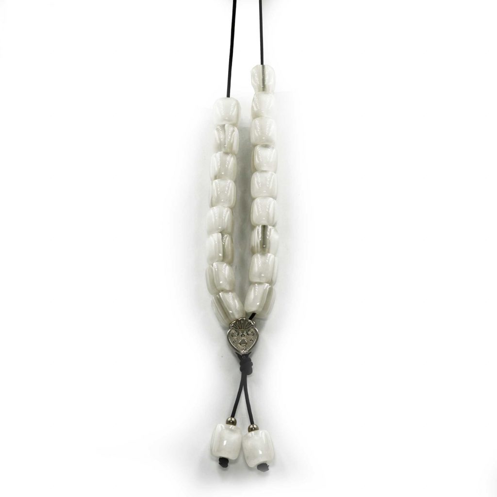 2060 ACRYLIC WORRY BEADS